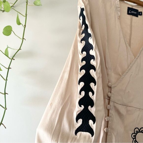 Lottie Hall Cream Black Silk Embroidered Faux Wrap Dress 14 - Picture 3 of 8